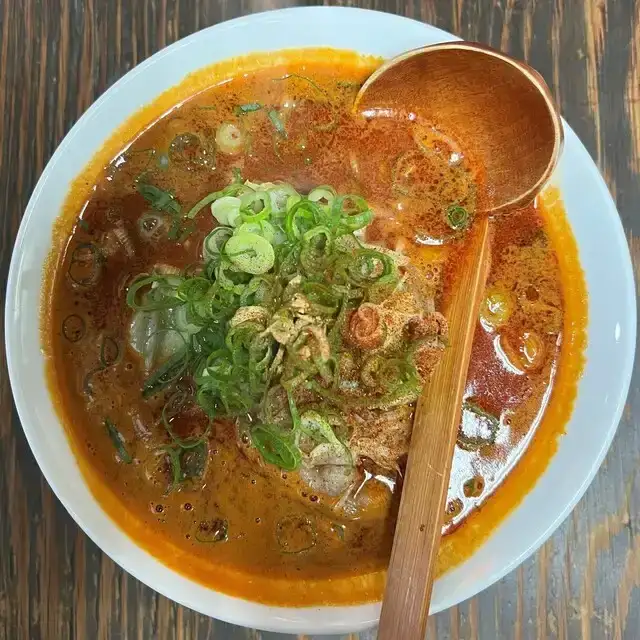 三国駅で辛味噌ラーメンを楽しむなら「ぶった」へ｜辛さとしびれを調整できる一杯